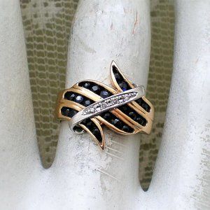 Vintage 18K Yellow Gold Platinum Blue Sapphire Diamond Cluster Bypass Ring